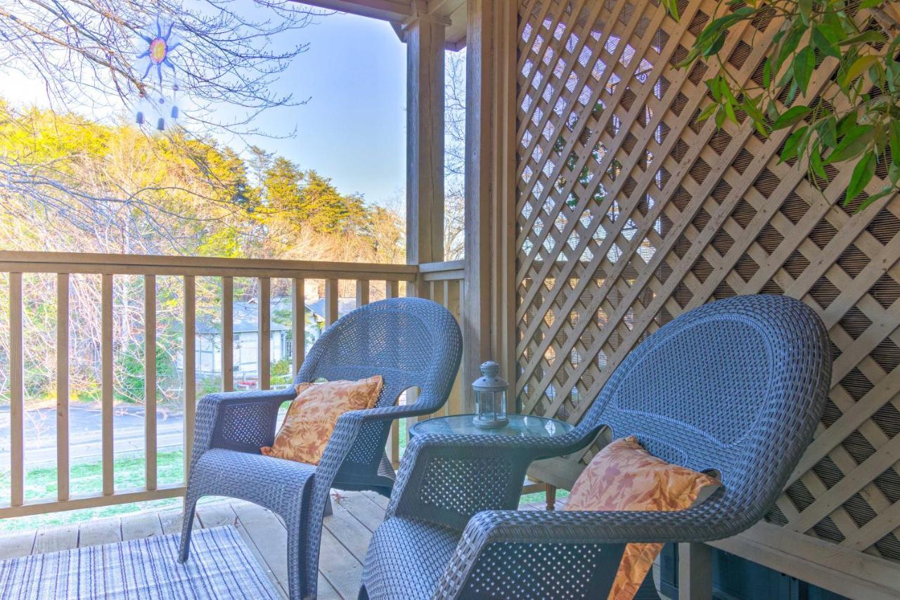 Studio With Resort Amenities 1 Mi To Lake Lure Zewnętrze zdjęcie